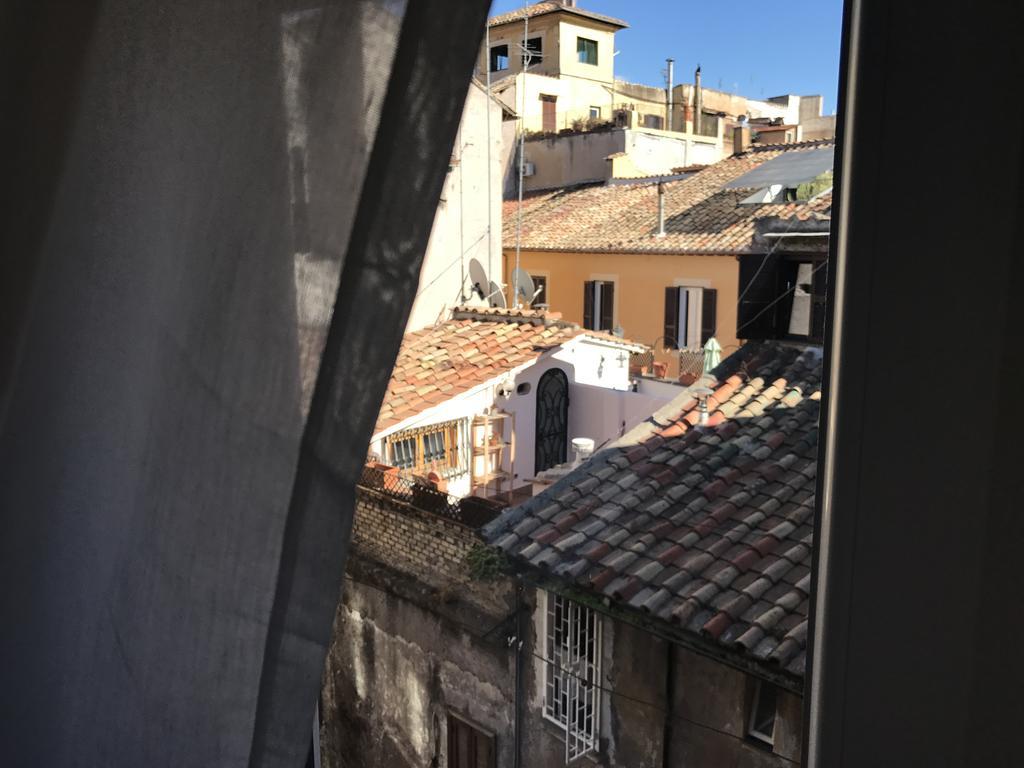 Appartamento Vicolo De Renzi Trastevere Roma